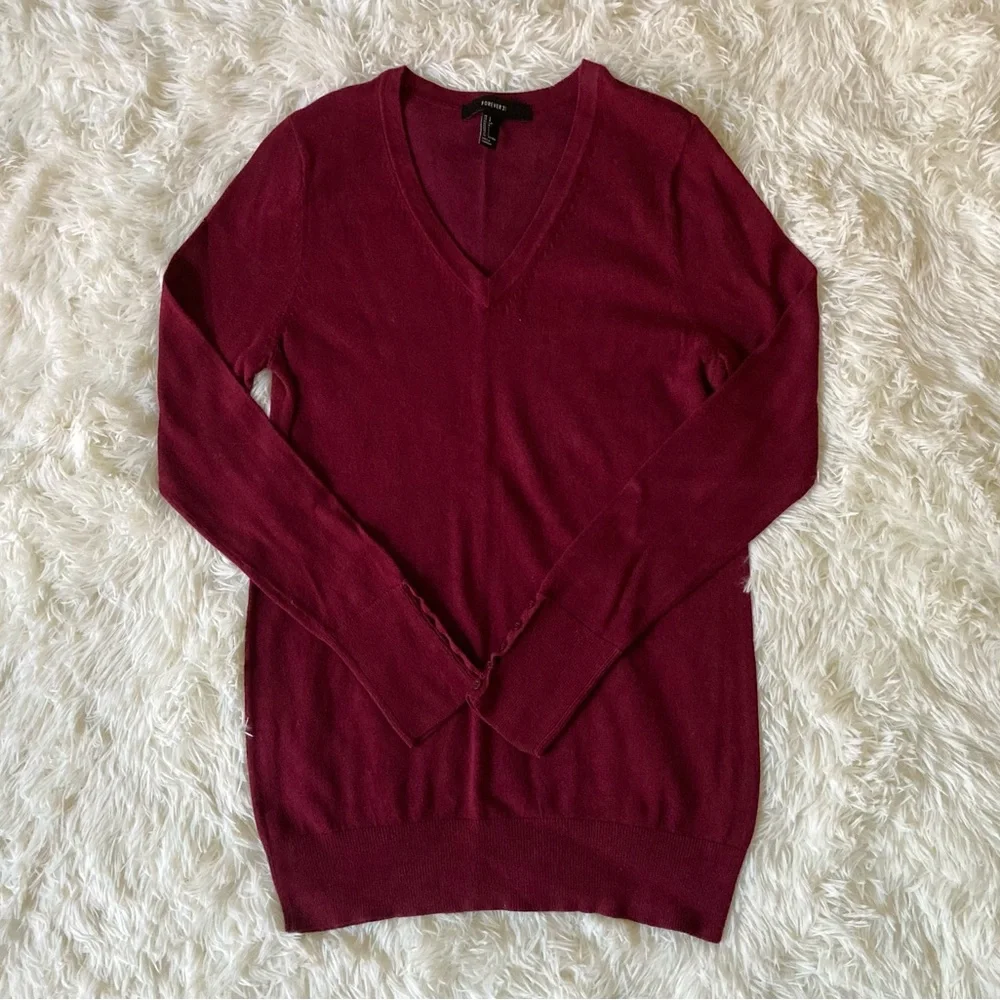 Sweater - Picture 1 of 6